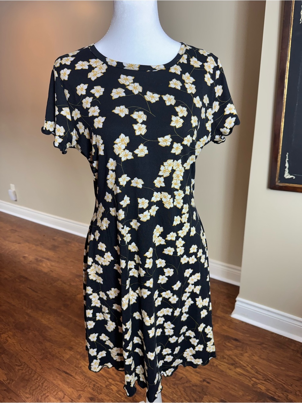 Shiela rose Y2K style black floral fit and flare dress L